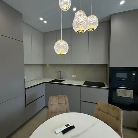 Apartment с новым ремонтом в районе аркадии, 5 станция фонтанской дороги