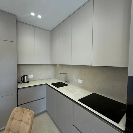 Apartment с новым ремонтом в районе аркадии, 5 станция фонтанской дороги *